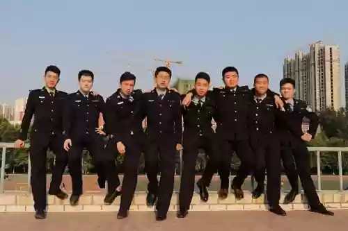 警员阵容搭配插图